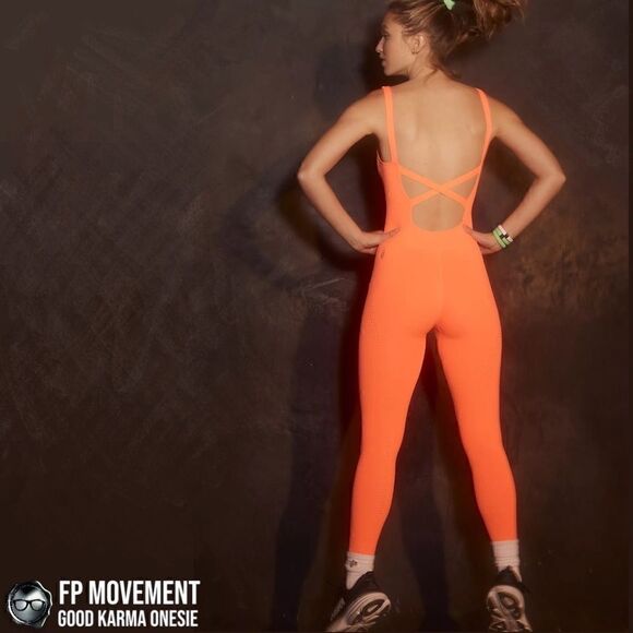 FP MOVEMENT GOOD KARMA ONESIE IN HOT WATERMELON NEON RED WORKOUT JUMPSUIT M/L - Picture 4 of 9